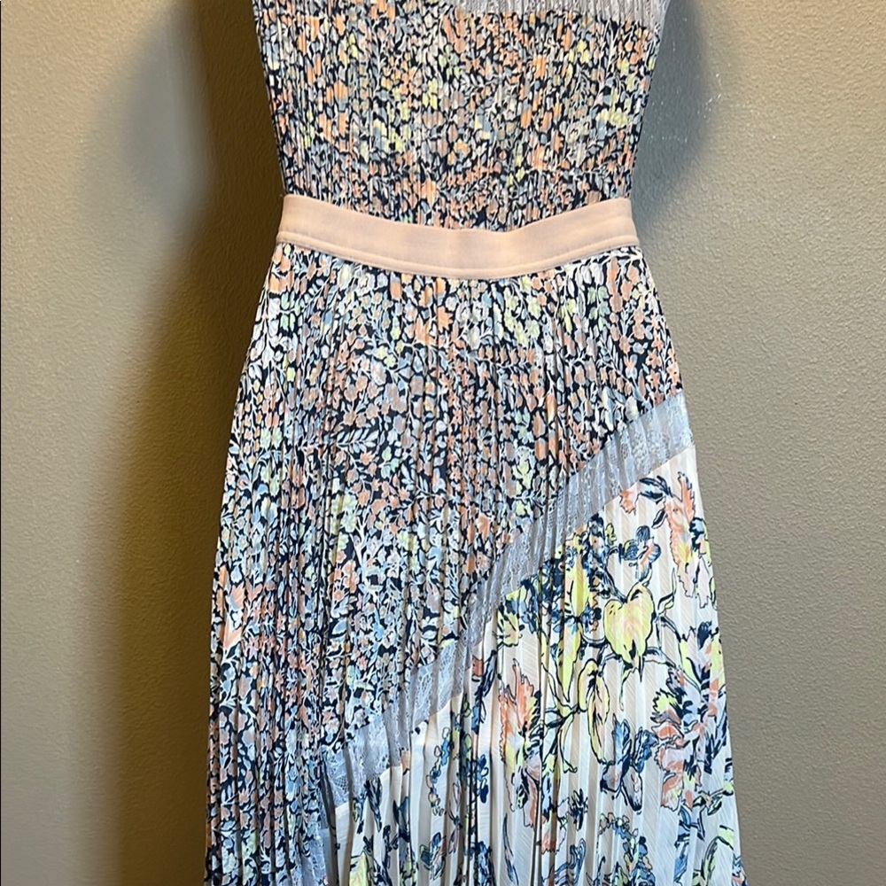 BCBGMaxAzria Women’s Silver, Peach and Blue Pleated Midi Dress SZ XXS - Picture 9 of 14